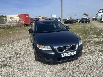 Авто Volvo V50 2009 № 8135792