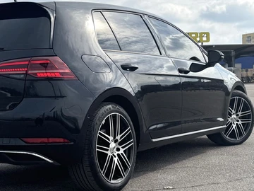 Авто Volkswagen Golf 2018 № 8136030