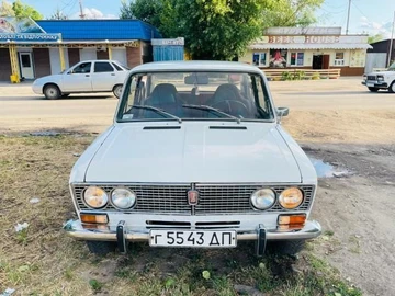 Авто ВАЗ 2103 1982 № 8136094