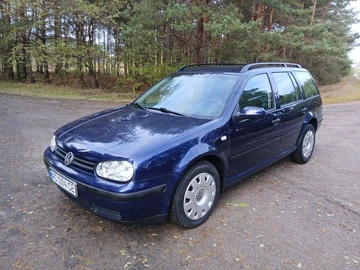 Авто Volkswagen Golf 2000 № 8136163