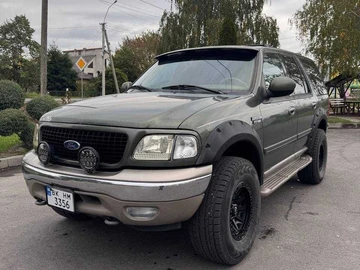 Авто Ford Expedition 2000 № 8136281