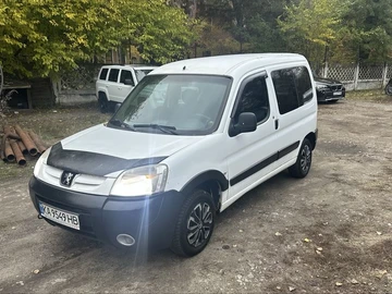 Авто Peugeot Partner 2007 № 8136399