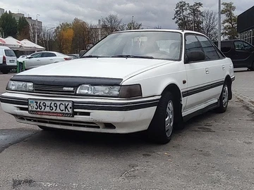 Авто Mazda 626 1990 № 8136403