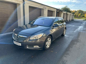 Авто Opel Insignia 2010 № 8136569