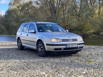 Авто Volkswagen Golf 2003 № 8136608
