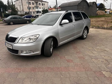 Авто Skoda Octavia 2012 № 8136625