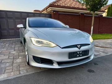 Авто Tesla Model S 2013 № 8136635