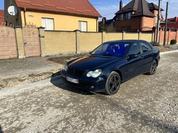 Авто Mercedes C Серия 2005 № 8136894