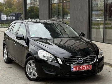 Авто Volvo V60 2011 № 8136902