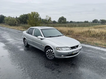 Авто Opel Vectra 1997 № 8137025
