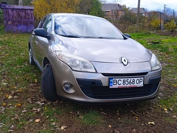 Авто Renault 4 2009 № 8137270