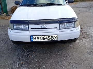 Авто ВАЗ 2110 2000 № 8137422