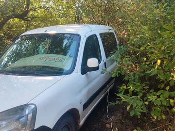 Авто Peugeot Partner 2004 № 8137470