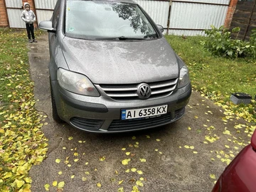 Авто Volkswagen Golf Plus 2005 № 8137473