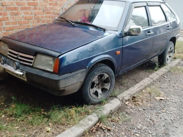 Авто ВАЗ 2109 1996 № 8137595