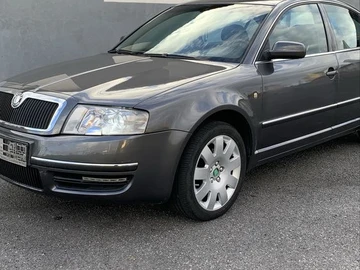 Авто Skoda Superb 2003 № 8137792