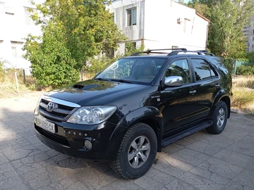 Авто Toyota Fortuner 2006 № 8137989