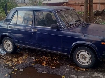 Авто ВАЗ 2107 1986 № 8137997