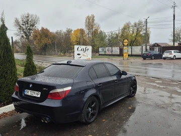 Авто BMW 5 Серия 2006 № 8138021