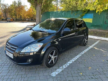 Авто KIA Cee X27 D 2007 № 8138200