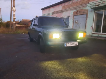 Авто ВАЗ 2107 2004 № 8138352