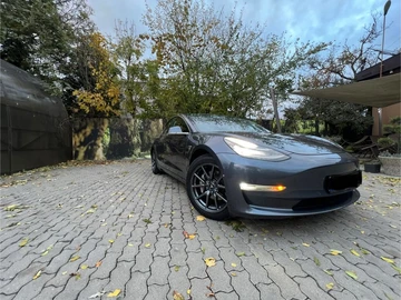 Авто Tesla Model 3 2018 № 8138467