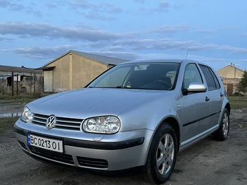 Авто Volkswagen Golf 2001 № 8138469