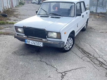 Авто ВАЗ 2107 1999 № 8138662