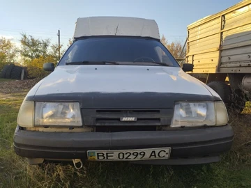 Авто Иж 21251 2002 № 8138788