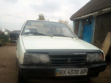 Авто ВАЗ 2109 1988 № 8138814