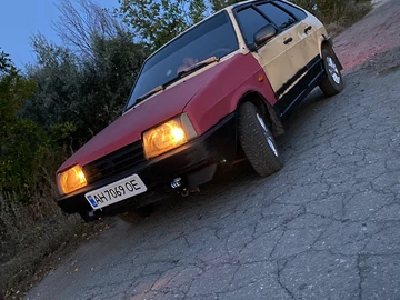 Авто ВАЗ 2109 1988 № 8139131