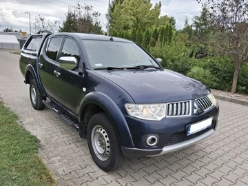 Авто Mitsubishi L 200 2009 № 8139144