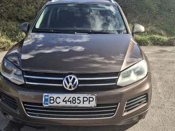 Авто Volkswagen Touareg 2012 № 8139152