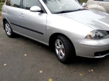 Авто SEAT Ibiza 2004 № 8139175