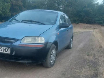 Авто Chevrolet Aveo 2005 № 8139182