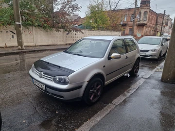 Авто Volkswagen Golf 2002 № 8139189