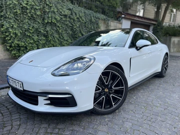 Авто Porsche Panamera 2018 № 8139880