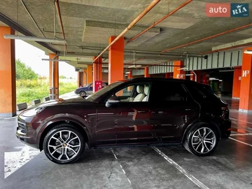 Авто Porsche Cayenne 2018 № 8139921