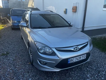 Авто Hyundai I30 2012 № 8139991