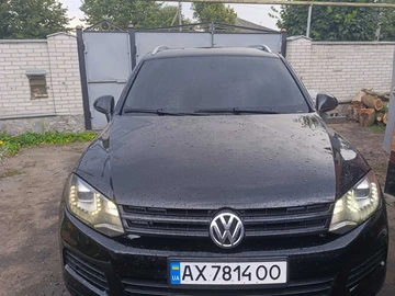 Авто Volkswagen Touareg 2012 № 8140185
