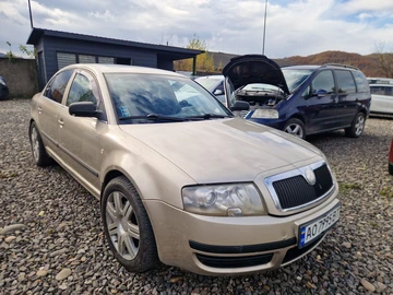 Авто Skoda Superb 2004 № 8140229