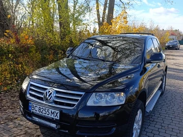 Авто Volkswagen Touareg 2004 № 8140257