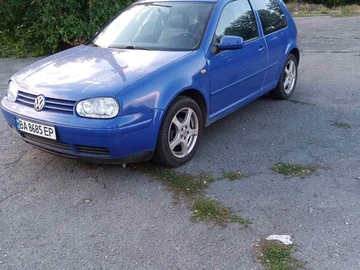 Авто Volkswagen Golf 1999 № 8140290
