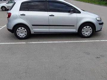 Авто Volkswagen Golf Plus 2007 № 8140411