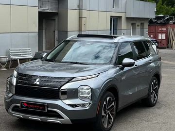 Авто Mitsubishi Outlander 2023 № 8140422