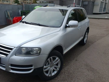 Авто Volkswagen Touareg 2006 № 8140429
