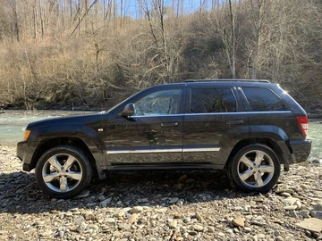 Авто Jeep Grand Cherokee 2005 № 8140500