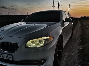 Авто BMW 5 Серия 2011 № 8140507