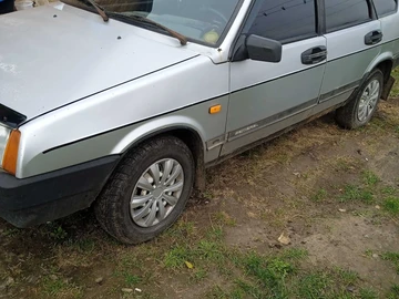 Авто ВАЗ 2109 2003 № 8140695