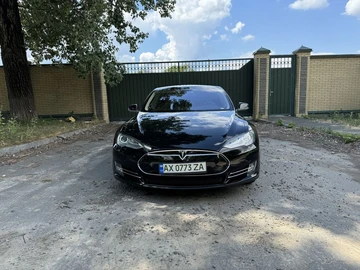 Авто Tesla Model S 2014 № 8140805